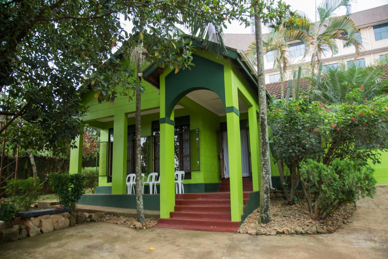 كامبالا The Greenhouse المظهر الخارجي الصورة